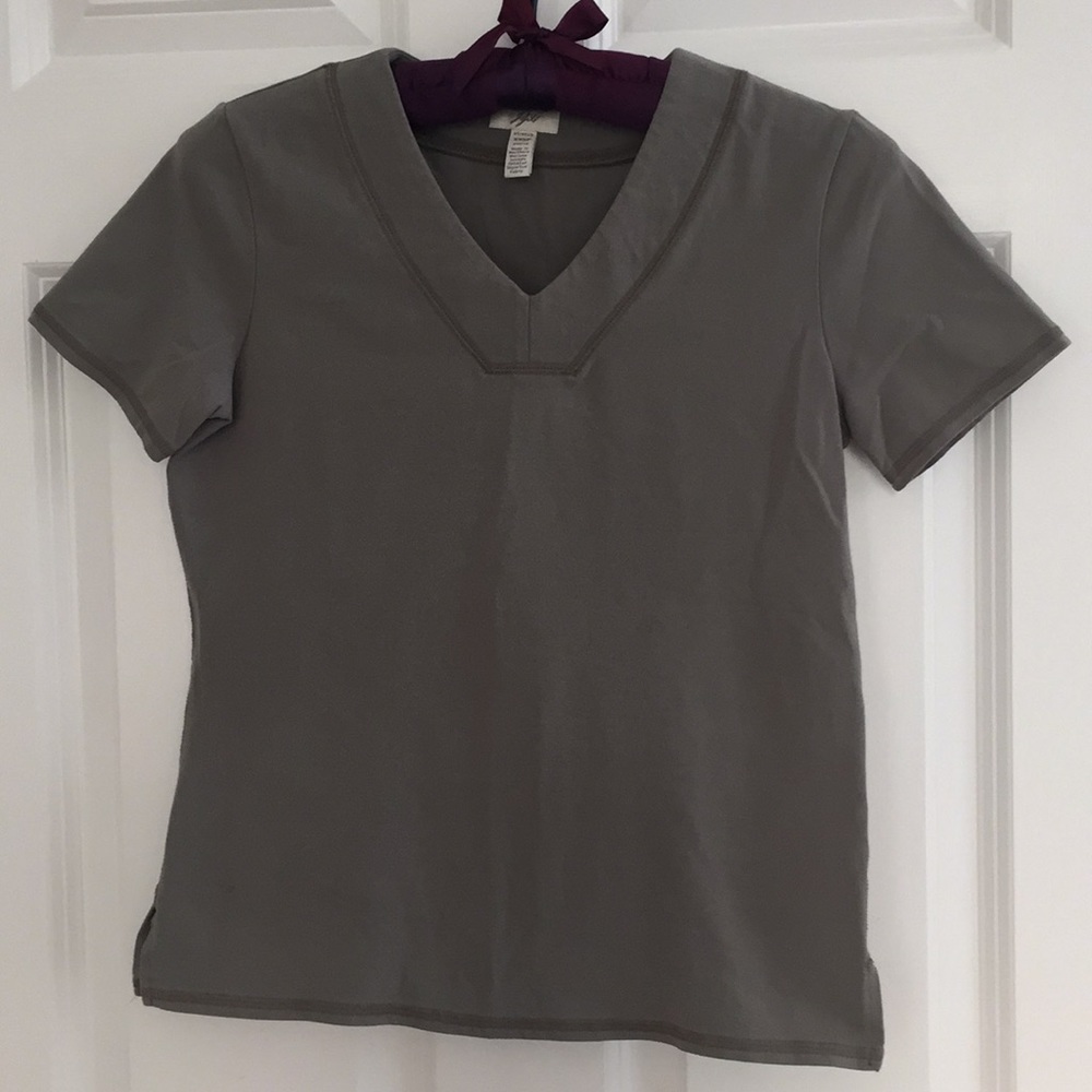 J. Jill nylon spandex V neck T shirt